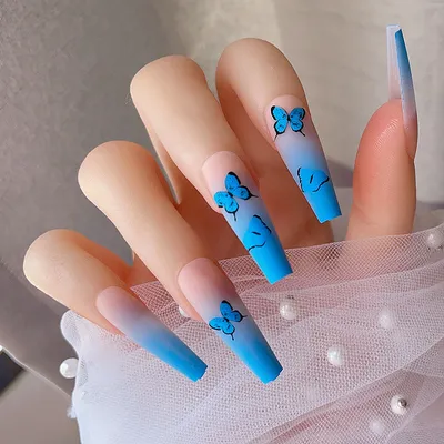 Baby blue 🦋☁️ : r/Nails