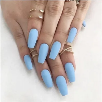 25+ Baby Blue Nail Ideas - the gray details