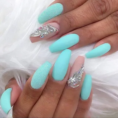 Cute baby blue coffin nails with two accent glitter nails design! :  r/lacqueristas