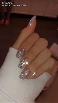 Блестящий маникюр — 28 роскошных идей для прекрасного настроения | Nail  designs glitter, Glamorous nails, Prom nails