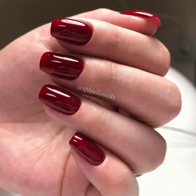 бордовый маникюр | Subtle nails, Red shellac nails, Chic nails