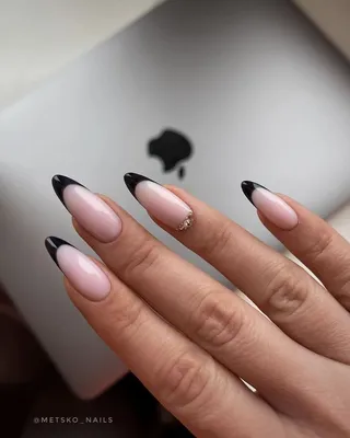 Amazon.com: Press On Nails Short Almond, SHOWMORE Black French Tip Goth  Acrylic Fake Nails Medium Length Holiday Glue On Nails False Nails with  Design Reusable Stick On Nails, 15 Sizes 30 Nail