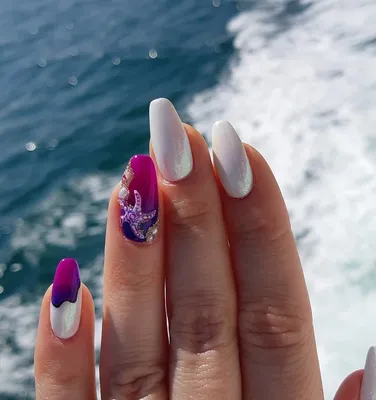 Pool water nails — новый тренд маникюра из ТикТока для тех, кто не поехал  на море летом | theGirl