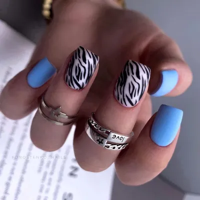 Next Level Two Tone Nails. Tutorial Provided!