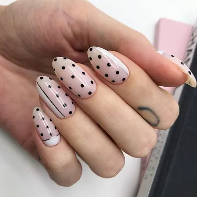 Тренд осеннего маникюра 2019: нейл-арт polka dot - Beauty HUB