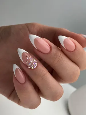 Педикюр 2024: модный дизайн и новинки | Nails design with rhinestones,  Pedicure designs, Shellac pedicure