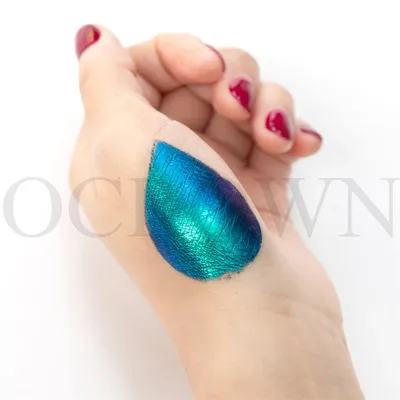 Chameleon Chrome Press on Nails – St.McNair Beauty