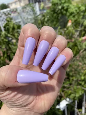 Digital Lavender Nails Are The Newest Nail Colour Trend