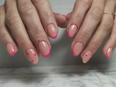 НАРАЩИВАНИЕ НОГТЕЙ💅Grozny on Instagram: \"Весенний-малиновый маникюр  😍😍😍😍😍💗 💅🏻 Коррекция гелевых ногтей 💰 Стоимость 1200 ▶️ Форма  миндаль Для предварительной записи можно написать в Директ или перейти по  ссылке в шапке профиля в ватсап📲\"