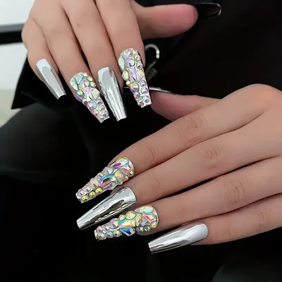 40 Modern French Style Nails To be Wearing in 2022 : Metallic Gold and  Silver Tip Nails