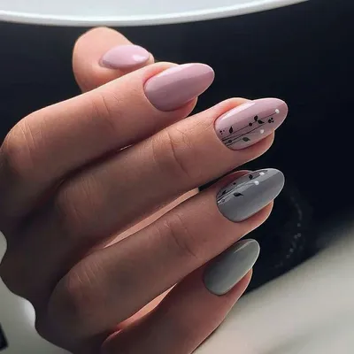 The 11 Best Minimalist Nail Colors That Go With Everything | Who What Wear