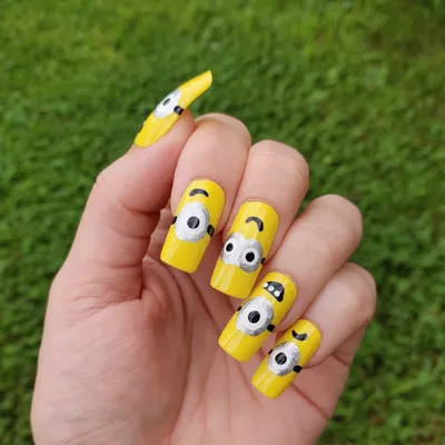 Minions Nails by Majupi on DeviantArt