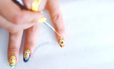 MINIONS / DESPICABLE ME NAIL ART TUTORIAL - YouTube