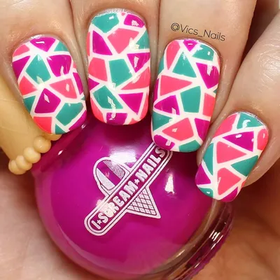 Copycat Claws: Gradient Mosaic Nail Art