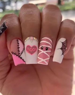 Manicure Monday - Boo, Cute Halloween Nails | See the World in PINK