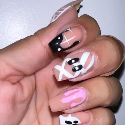 Halloween Skull Nails- So easy and cute!!! | Polish Me, Please!