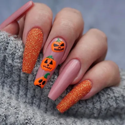 Easy Halloween Ghost Nails Manicure