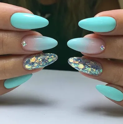 Маникюр омбре- это дизайн ногтей, при котором за счет особых техник  исполнения достигается эффект плавного перехода из одного цвета в… |  Instagram