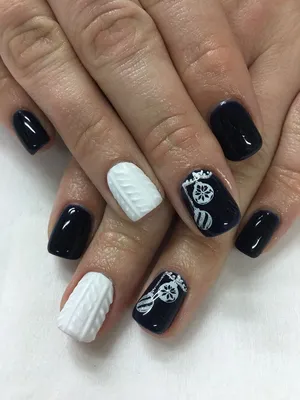 Navy Christmas Ornament White 3D Gel Winter Sweater Gel Nails | Gel nail  designs, Winter nails, Nails