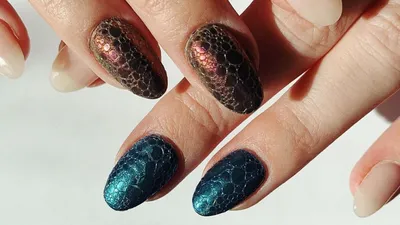 How to DIY Bubble Nails For The Ultimate Snakeskin Nails | Glamour UK