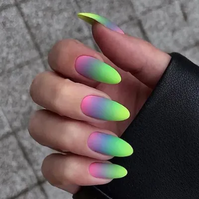 22 Beautiful Rainbow Nail Designs - The Glossychic | Rainbow nails design,  Rainbow nail art, Rainbow nails