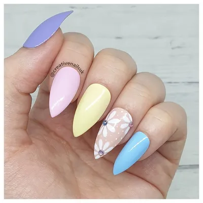 10 Rainbow Nail Art Ideas to Try for Pride Month in 2023 | PERFECT