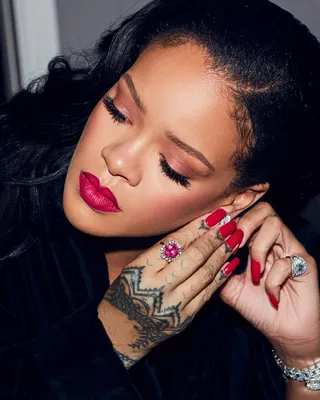 Jenny Longworth on X: \"Nails for my girl @rihanna for Wireless yesterday.  Beautiful nails for a beautiful lady. Missed the Rihanna fam!😘💅  http://t.co/GUWmahGi\" / X