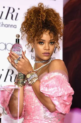 rihanna nail - Google Search | Rihanna nails, Rhianna nails, Rihanna age