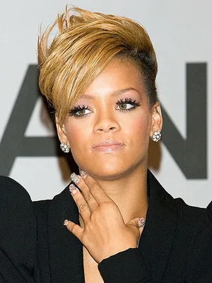 Rihanna natural French tip acrylic | Rihanna fashion outfits, Rihanna,  Rihanna style