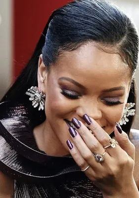 Rihanna's Red Nail Polish Colour | Rihanna, Bebe Rexha, Kendall Jenner, and  More Celebrities Loving the Red Nail Polish Trend | POPSUGAR Beauty UK  Photo 4