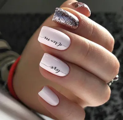 Красивый короткий маникюр с блестками - 20Nails