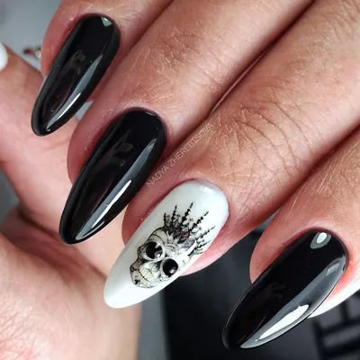 Pin by Виктория Епишева on Абстракция | Skull nails, Nails, Crazy nails