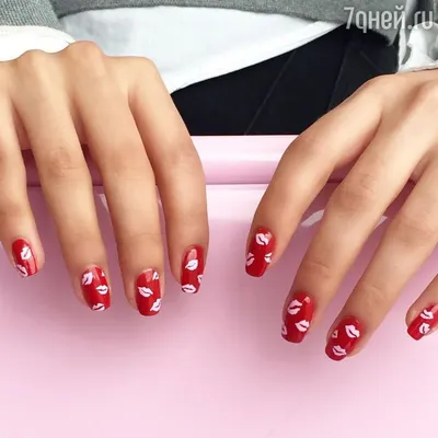 Маникюр Губы. Дизайн ногтей на День Святого Валентина в горошек | Lips Nail  Art 2016 - YouTube