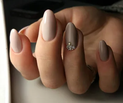 Черный маникюр с камнями | Nails, Womens nails, Fashion nails