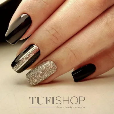 Anna03__nails - Изящный маникюр с золотой лентой,... | Facebook