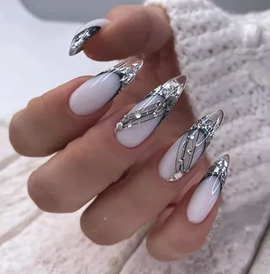 Маникюр с нитями (ФОТО) - модный тренд для стильных ногтей - trendymode.ru