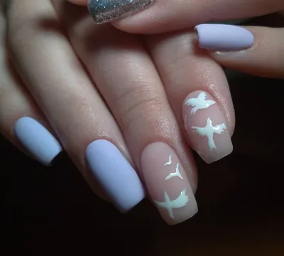 ⠀Маникюр с райскими птицами от мастеров @golubka.nails ⠀Сделали бы такие  ногти? Яркий, и в то же время, подходящий ко всему… | Instagram