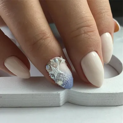 ⚜️Маникюр Иркутск Лисиха⚜️ (@leo_nail_2017) posted on Instagram:  “Аквариумный дизайн с ракушками 💕💕💕Мк уже в платном аккаунте 💥💥  укрепление г… | Nails, Jewelry