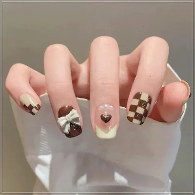 Tinklesmakeup: Chess/scacchi nail art