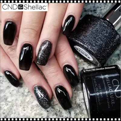 Black shellac with gold foil : r/Nails