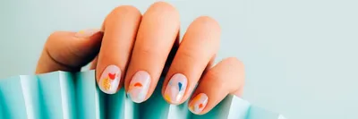 Маникюр с драгоценной огранкой: блестящий nail-арт, который можно повторить  даже в домашних условиях