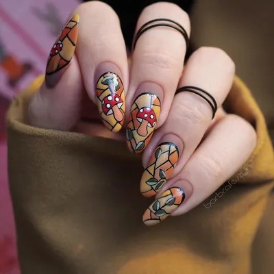 See Why Shattered Glass Nails Are the Next Big Trend ...