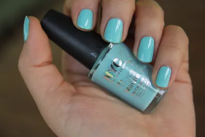 Tiffany Blue and Silver Glitter Press on Nails|Nailz First