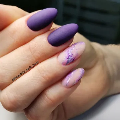 Лавандовый маникюр с золотыми звездами — красивый осенний дизайн ногтей в  фиолетовых оттенках | theGirl
