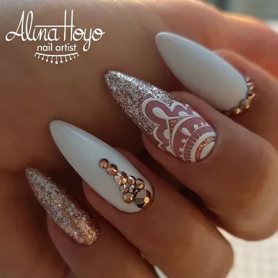 Салон \"Модный маникюр\" - 💅🥰🖌️💅 Красивый и стильный дизайн, немного в японском  стиле. Очень я люблю дизайны в красных тонах, наверное, поэтому они  получаются всегда особенно красочными💅🖌️🥰 Коррекция акригелем, дизайн  аэропуфинг, гель-краски.