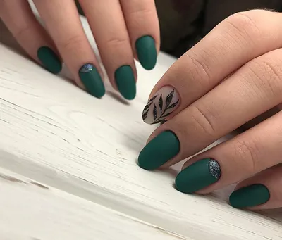 Градиентный маникюр в зеленых тонах. Растяжка лаками | Green Gradient Nail  Art Tutorial - YouTube