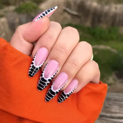 Kendall Jenner Got a Zebra-Print French Manicure - Photos | Allure