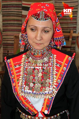 В Доме дружбы народов РБ создали бумажных кукол в национальных костюмах -  Культурный мир Башкортостана