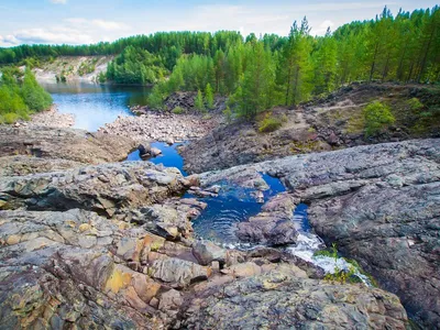 Марциальные Воды. Церковь Апостола Петра.