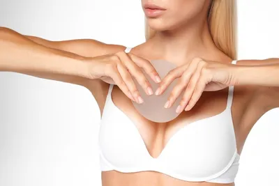 Подтяжка и увеличение груди | Мастопексия с увеличением